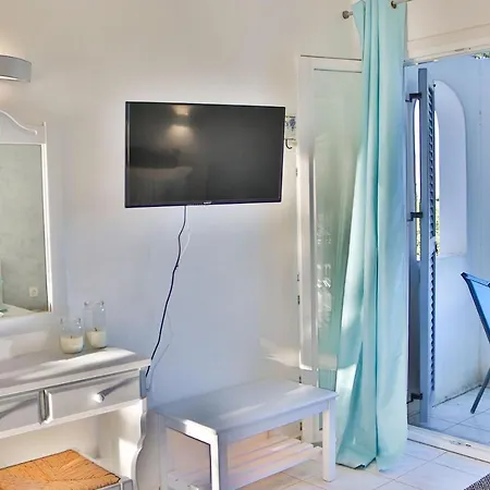 Lantställe Zeta Chrisi Akti (Paros)