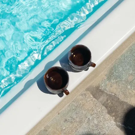 Zeta * Chrisi Akti (Paros)