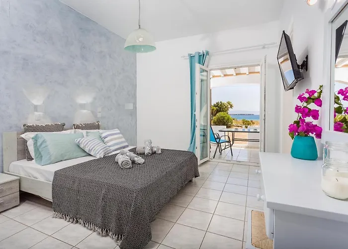 Zeta Chrisi Akti (Paros)